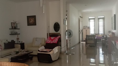 Full Furnished Rumah 1½ Lantai SIap Huni Di Bintaro Sektor 5 KT 3+1 KM 2+1 SHM LT 180 LB 122
