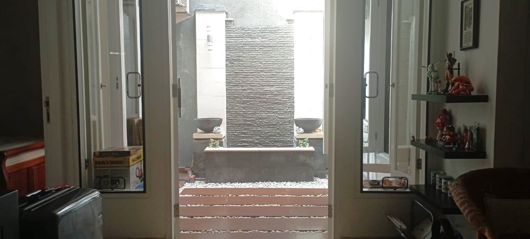 Full Furnished Rumah 1½ Lantai SIap Huni Di Bintaro Sektor 5 KT 3+1 KM 2+1 SHM LT 180 LB 122