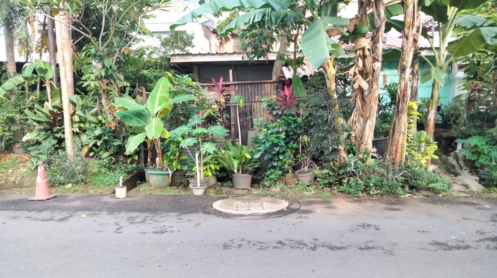Dijual Rumah Cocok Untuk Tempat Usaha Lokasi Strategis Di Jl. Sambas, Kebayoran Baru, Jakarta Selatan