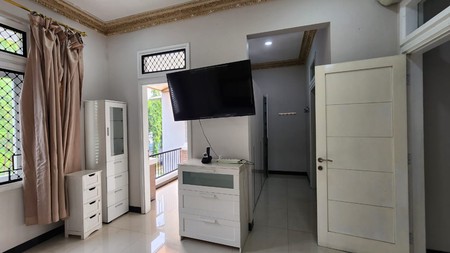 Rumah 2 lantai Fully Furnished ,Full Renov siap huni Di Gading Kusuma