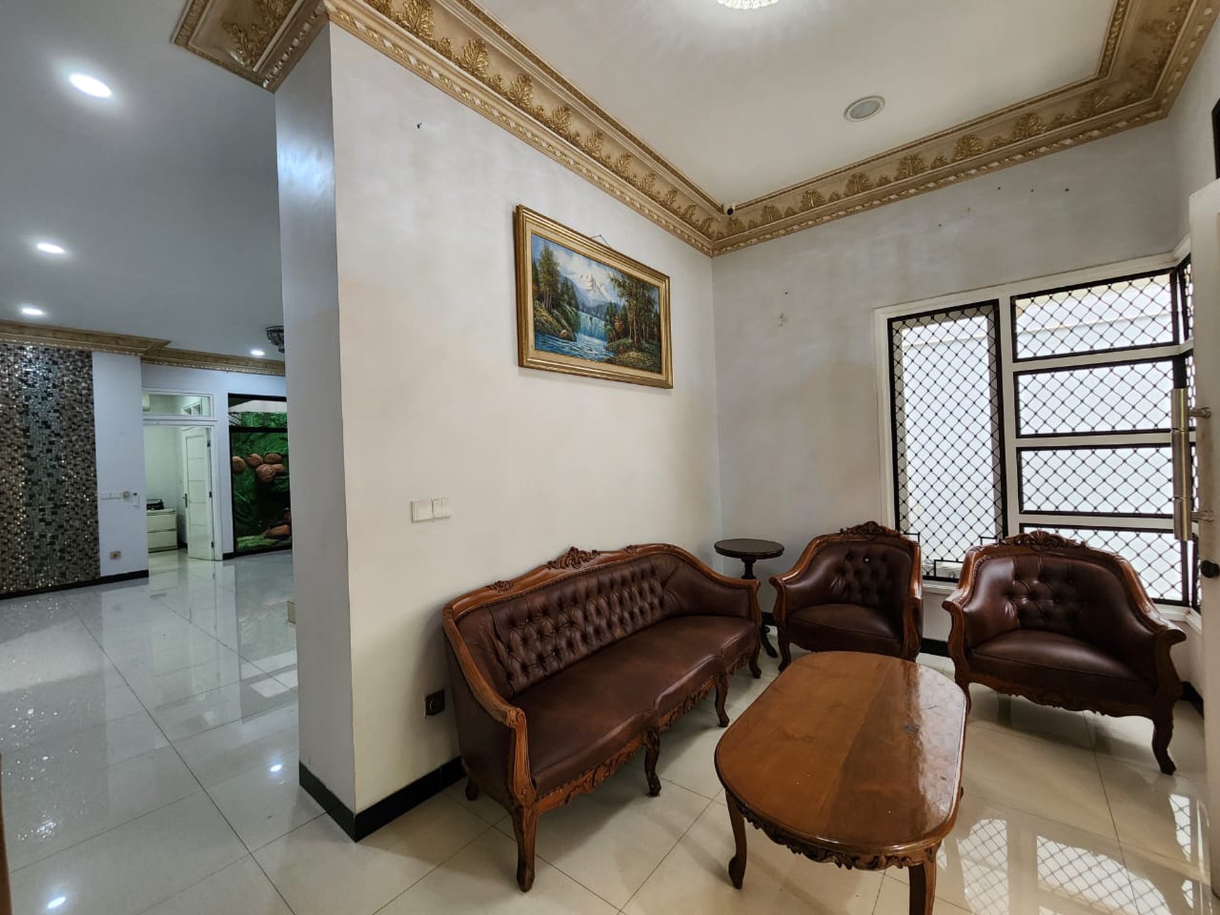 Rumah 2 lantai Fully Furnished ,Full Renov siap huni Di Gading Kusuma