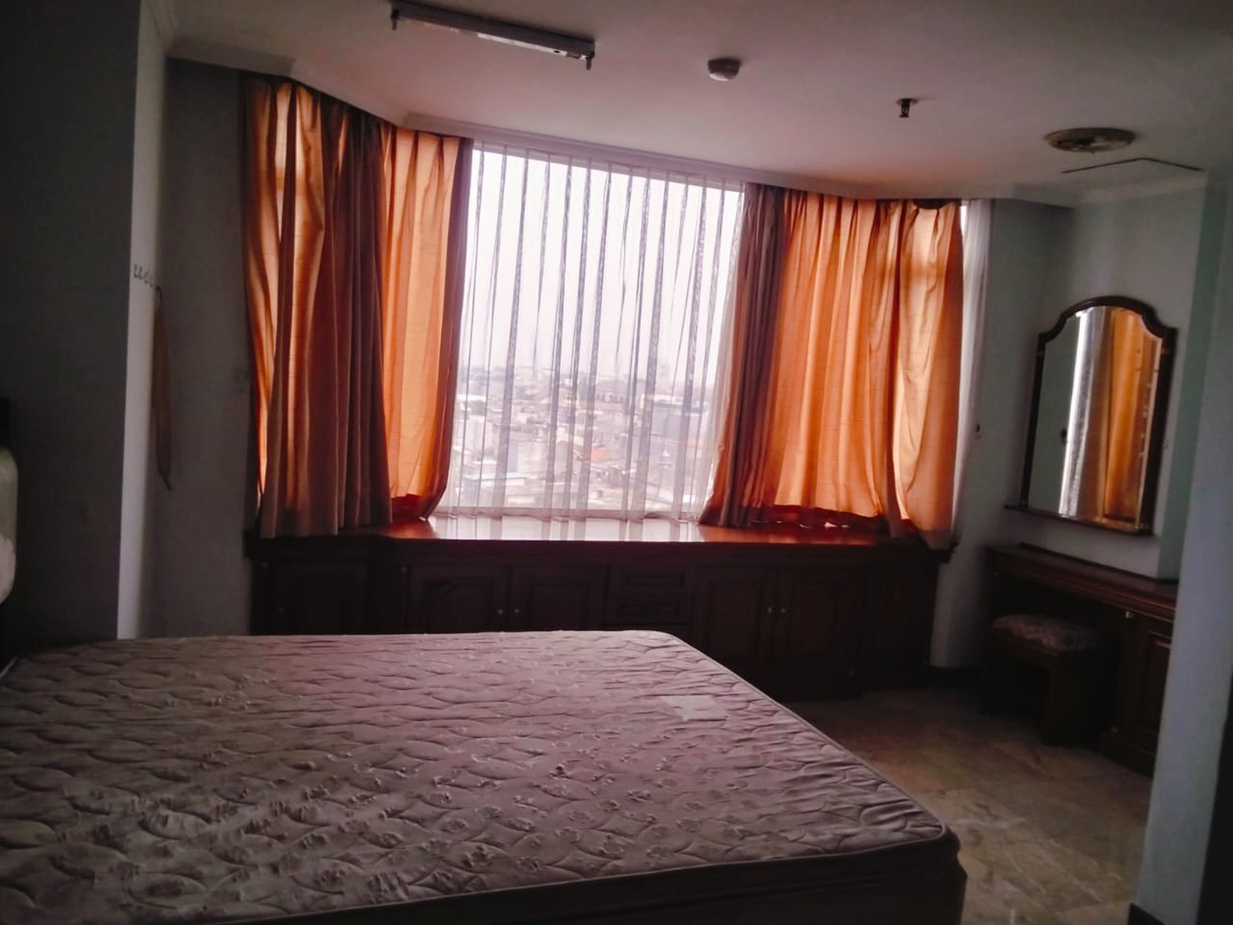 Dijual Apartemen Furnish Di Slipi Jakarta Barat.