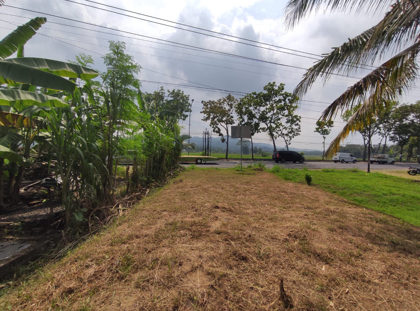 Tanah Pekarangan Pinggir Jalan Raya Wates Purworejo Dekat Bandara YIA