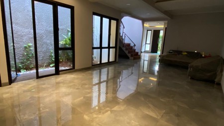 Dijual Rumah Mewah Siap Huni Lokasi Jl. Titoti, Kebon Jeruk, Jakarta Barat
