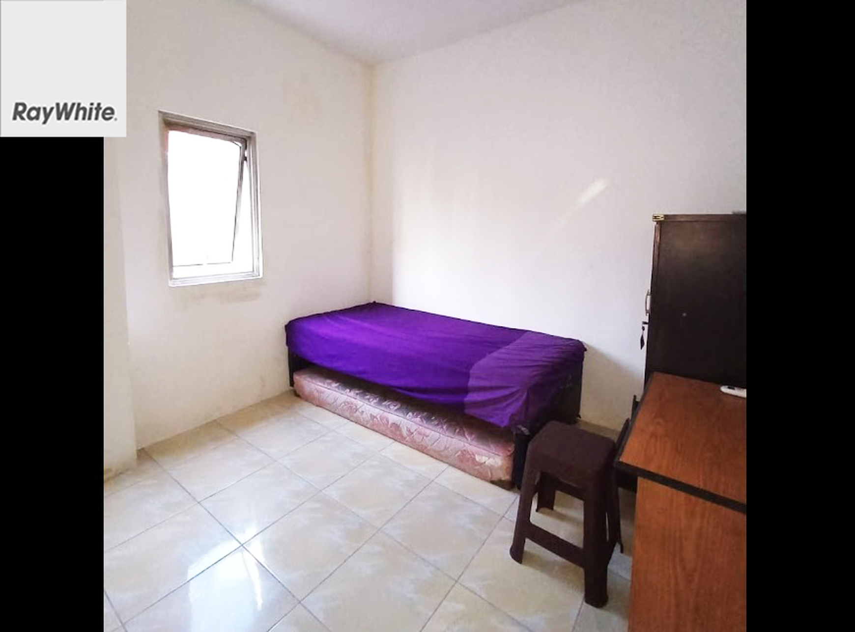 FOR SALE Rumah Kos 30 Kamar ROI Tinggi Grogol Jakarta Barat