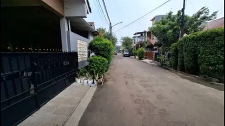 Rumah Minimalis, Bagus, dalam Cluster di Graha Bintaro