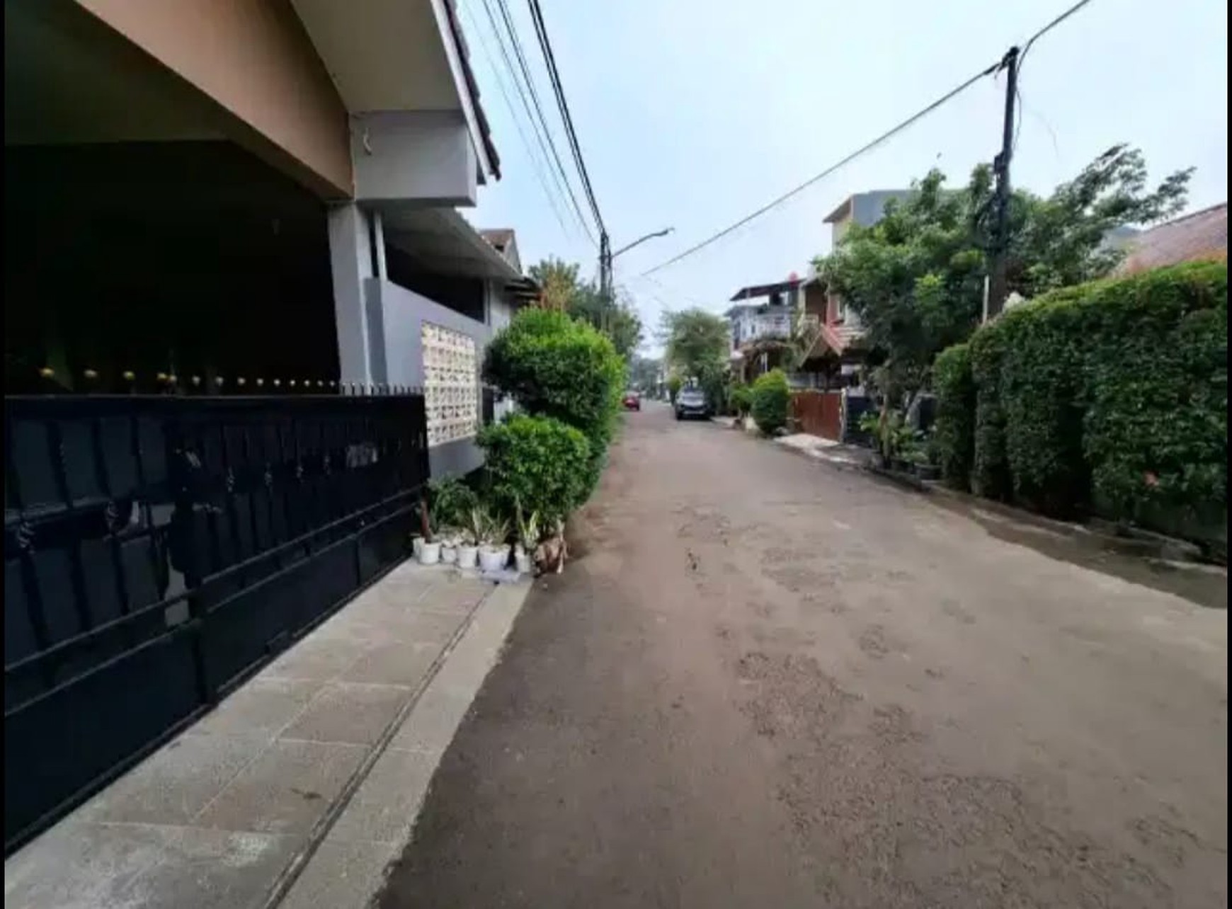 Rumah Minimalis,Terawat Bagus, dalam Cluster di Graha Bintaro. 