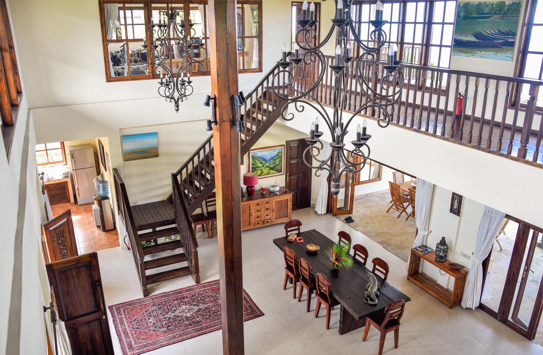 BEACHFRONT VILLA IN LOVINA WITH PANORAMIC OCEAN VIEWS