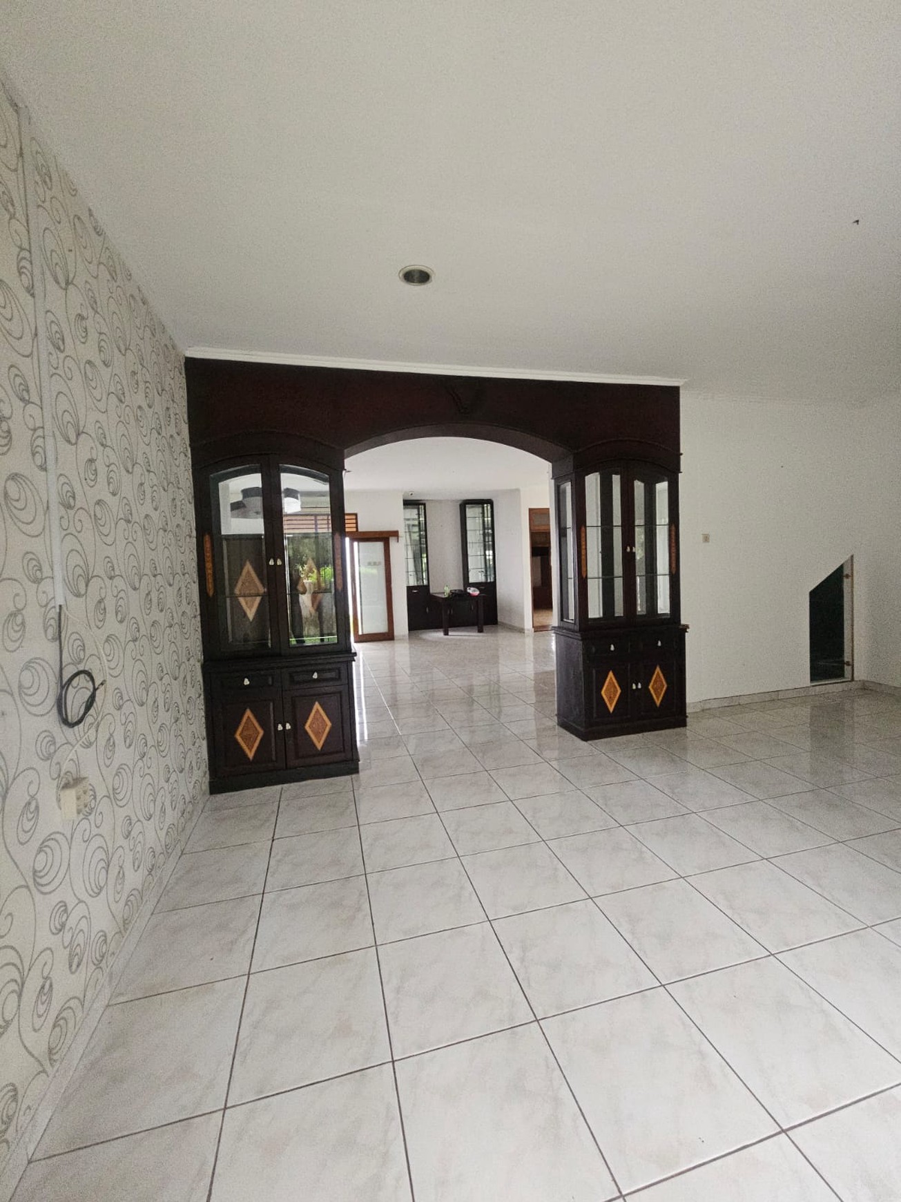Dijual Rumah Jl. Neptunus Villa Cinere Mas 