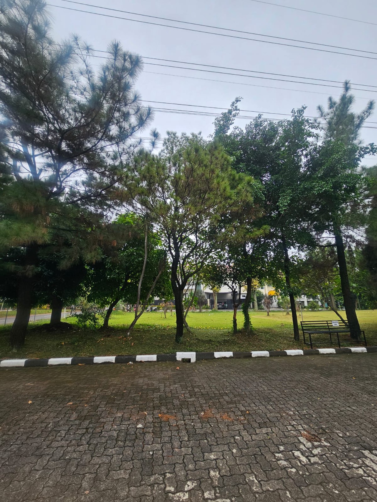 Dijual Rumah Jl. Neptunus Villa Cinere Mas 