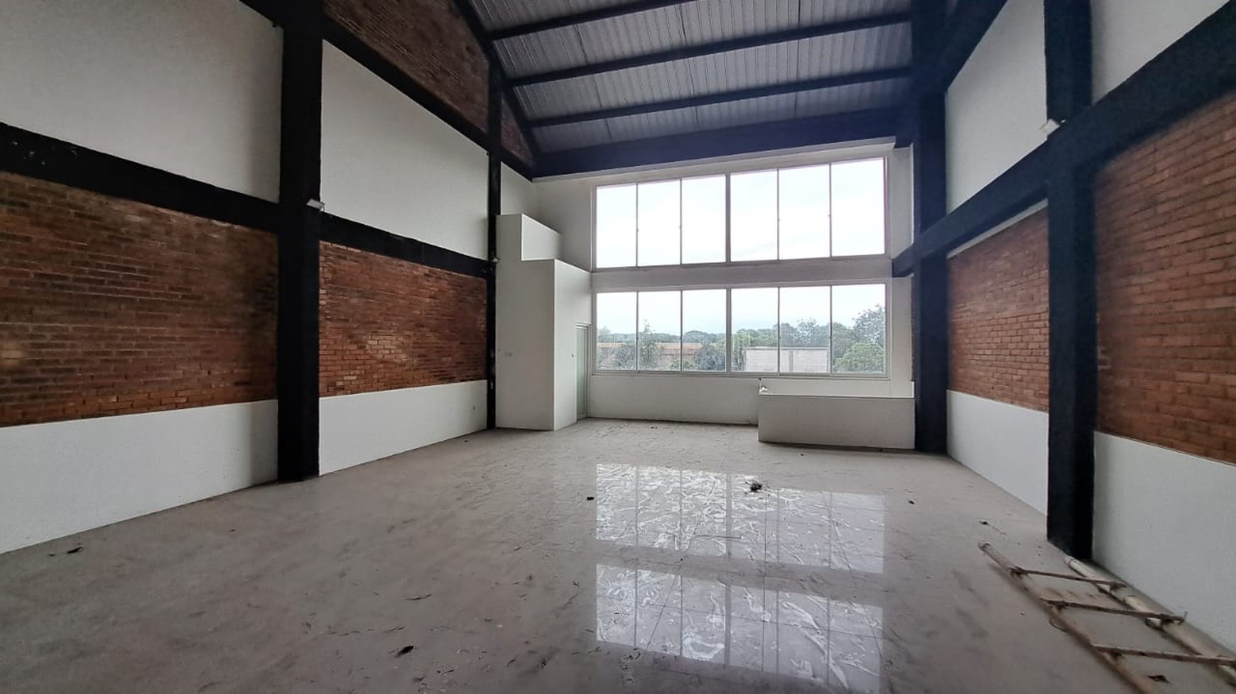 Disewakan Ruko 3 Lantai Lokasi Strategis di Kawasan Bisnis Kota Magelang 