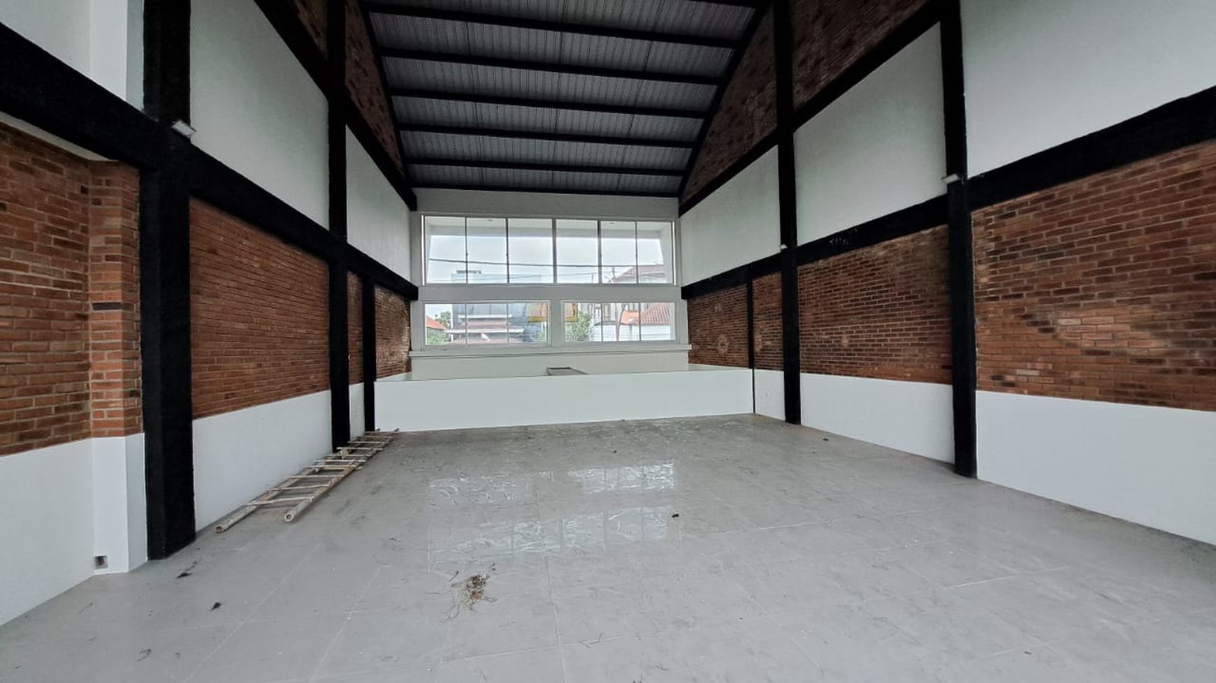 Disewakan Ruko 3 Lantai Lokasi Strategis di Kawasan Bisnis Kota Magelang 