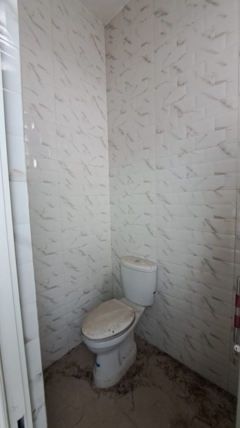 Disewakan Ruko 3 Lantai Lokasi Strategis di Kawasan Bisnis Kota Magelang 