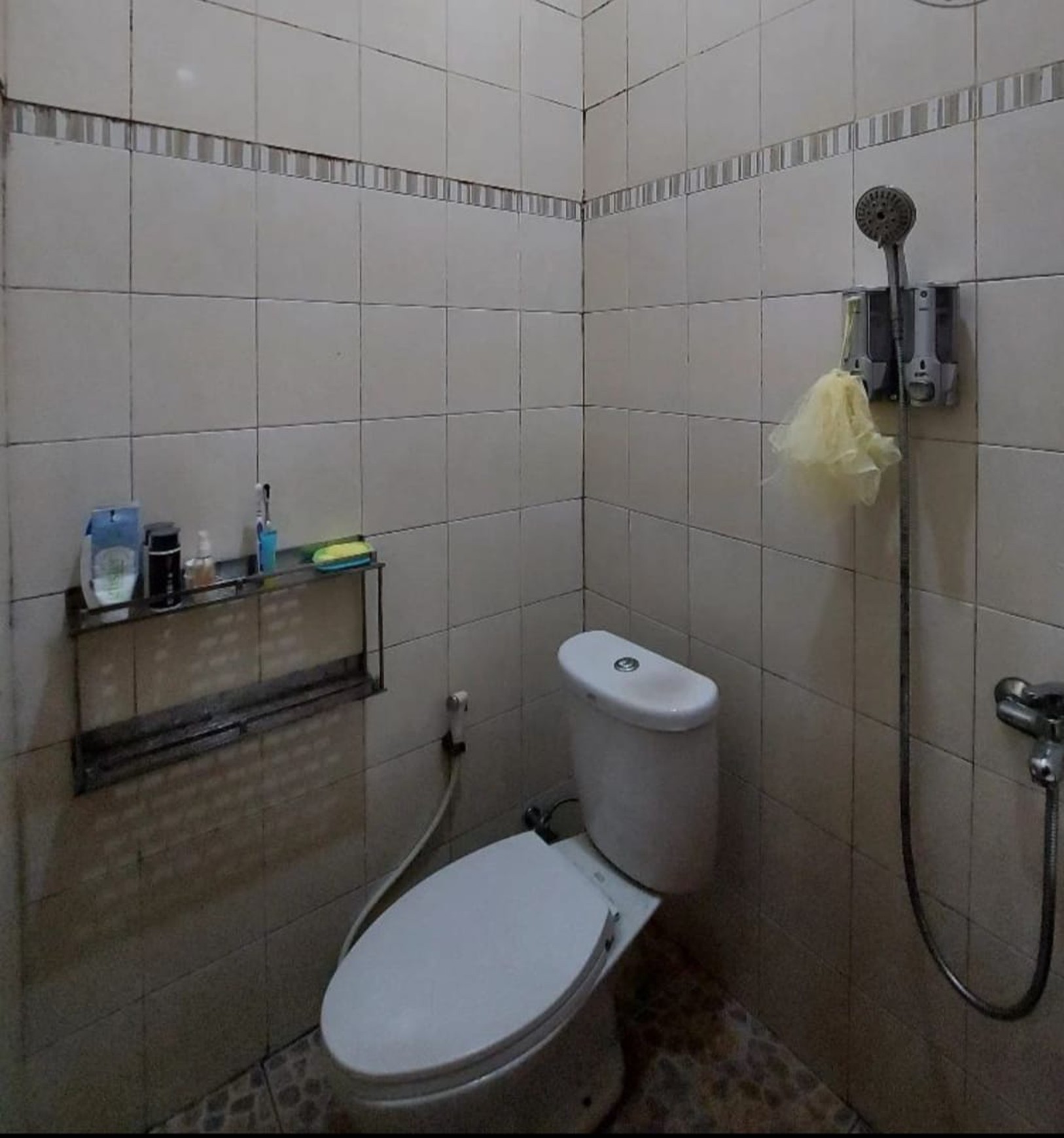 Rumah 2 Lantai, dalam Cluster kemanan 24 Jam di Bintaro