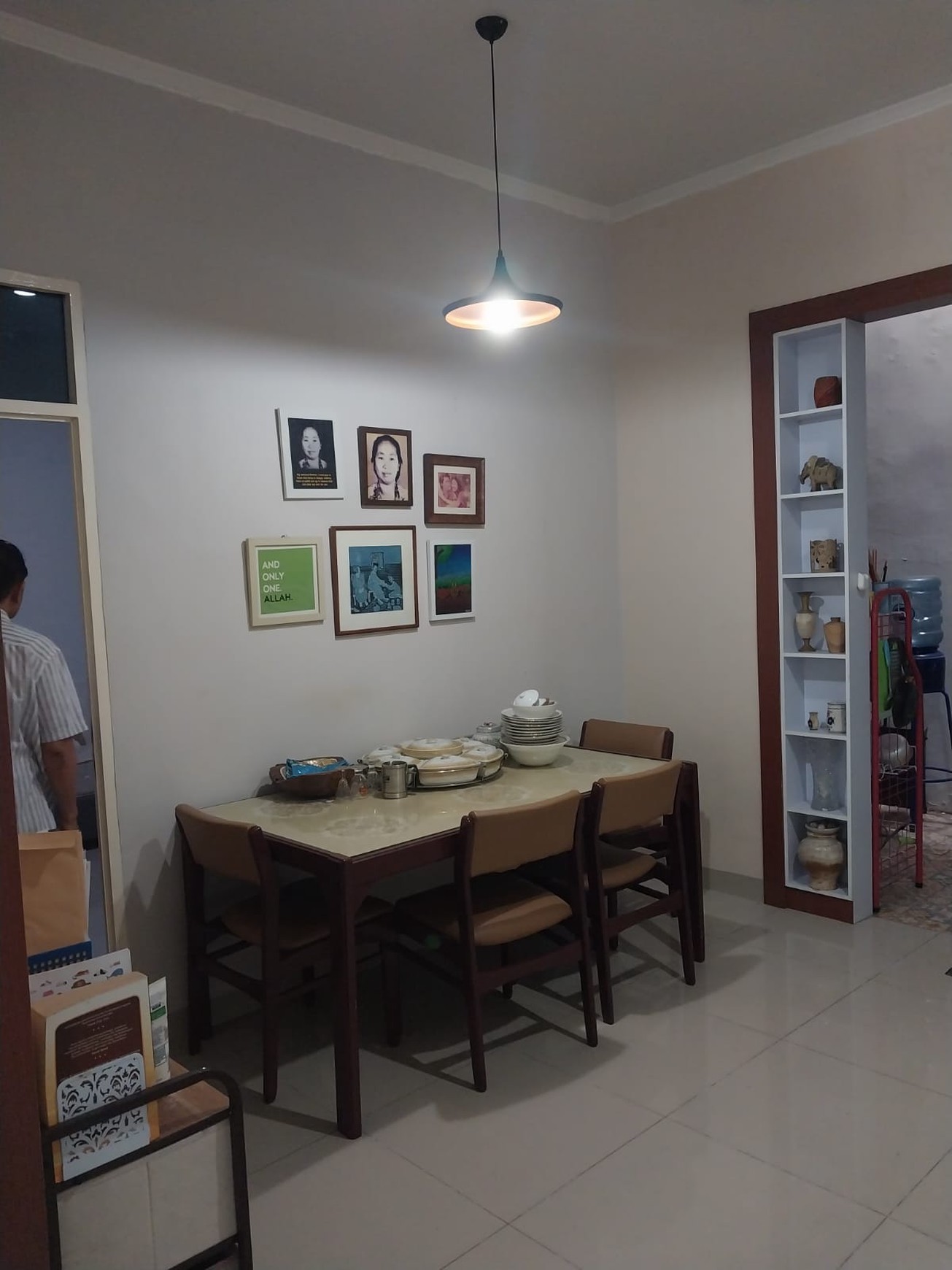 Rumah Bagus, Minimalis, Akses mudah, dalam Cluster di Bintaro