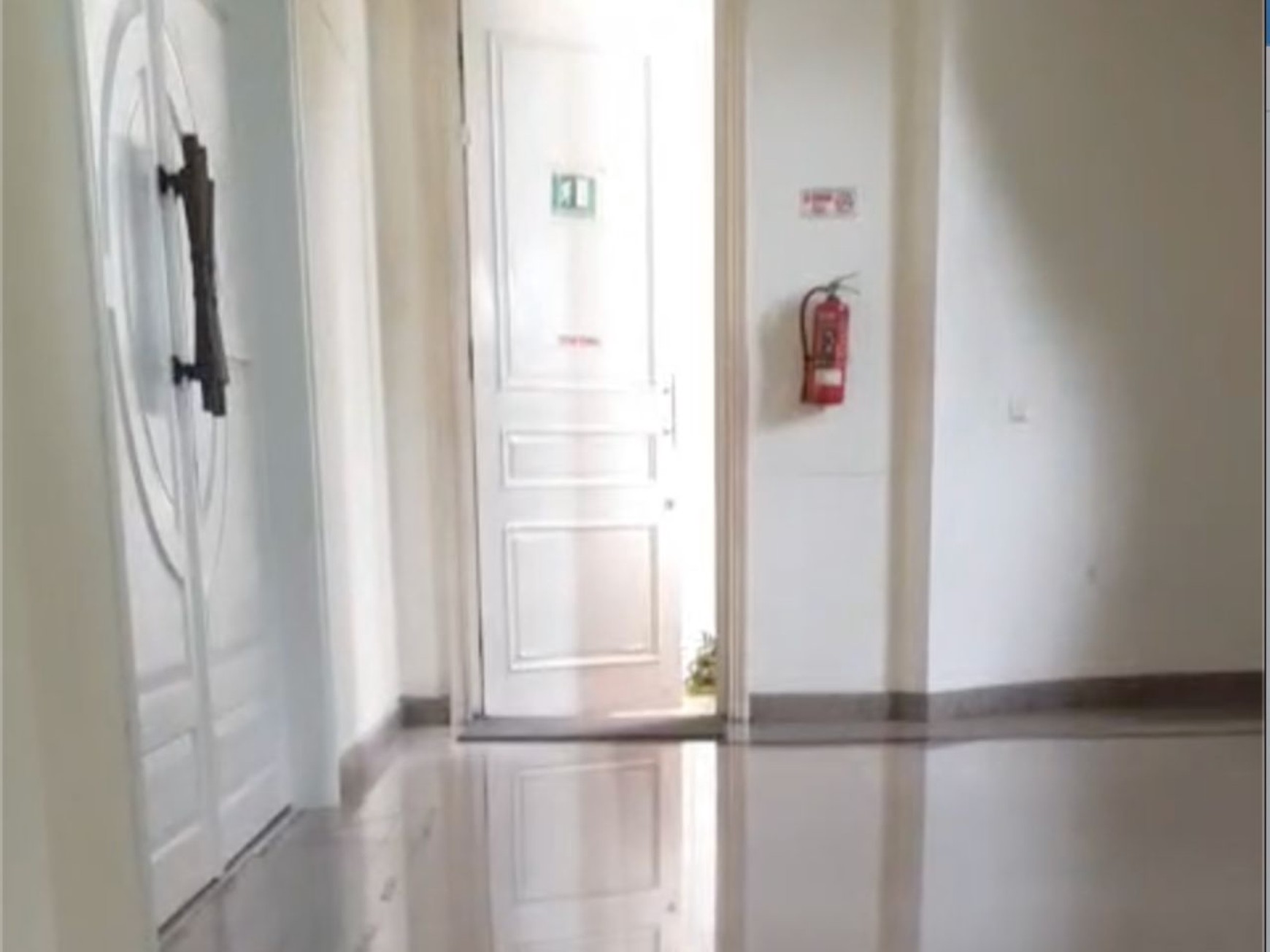 Gedung Lantai 1 Disewakan Lokasi Exclusive di Kebayoran Baru