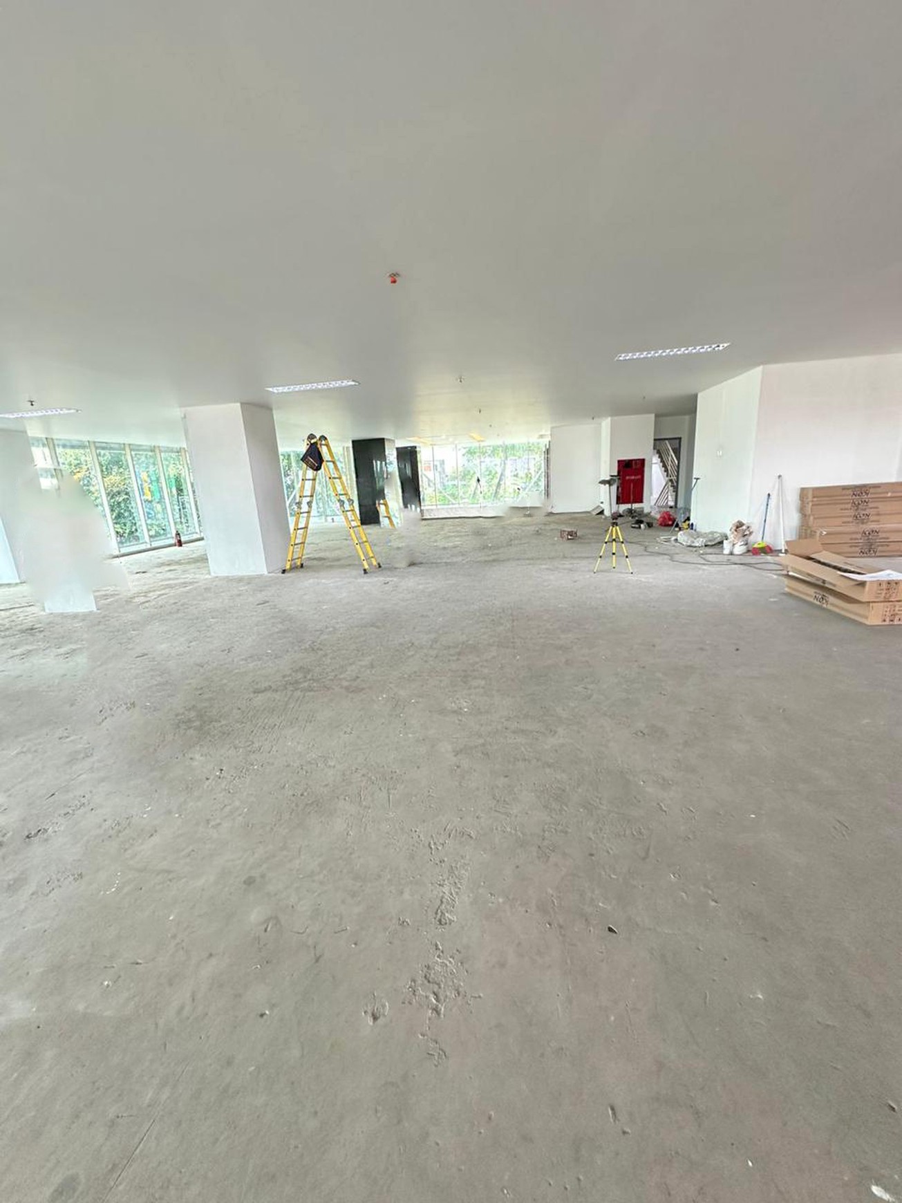 Gedung Kantor 8,5 Lantai di Mampang Prapatan Jakarta Selatan