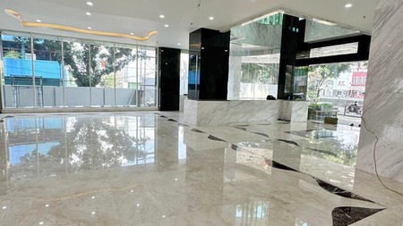Gedung Kantor 8,5 Lantai di Mampang Prapatan Jakarta Selatan