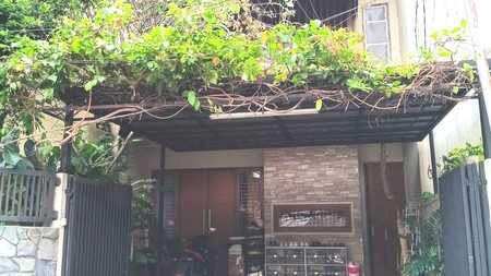 Rumah 2 Lantai, Bagus, SIap huni di Cireunde