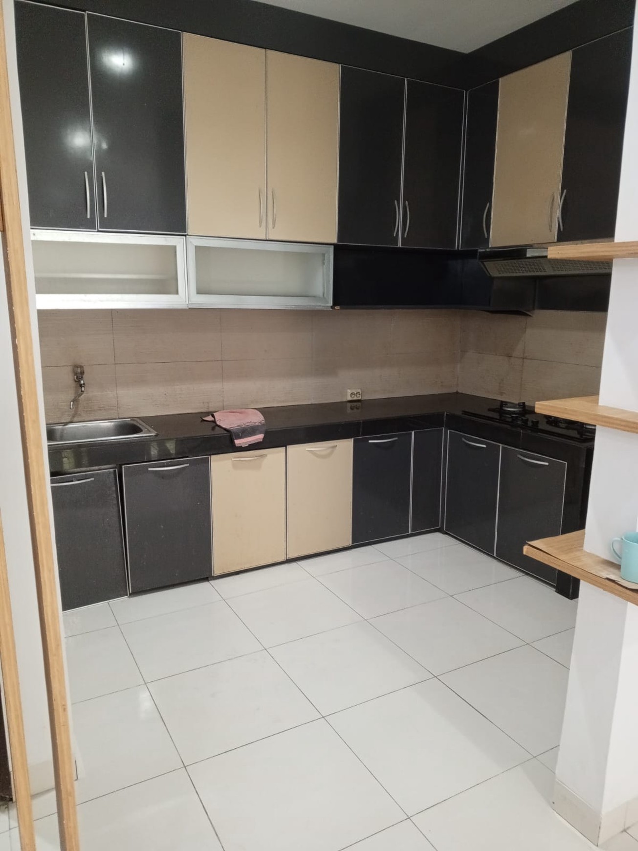 Rumah 3 lantai di Greenwich Park BSD City