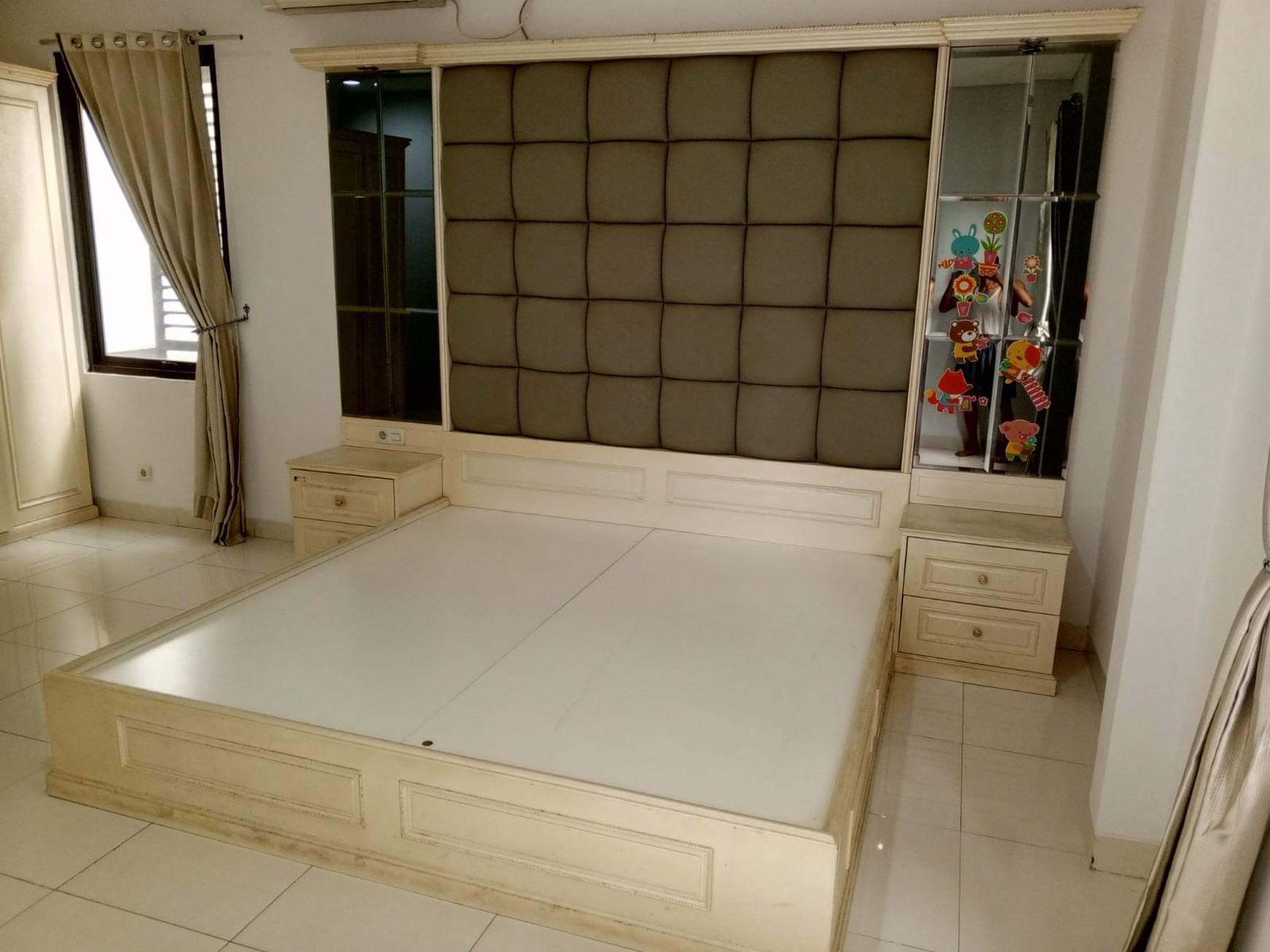 Rumah 3 lantai di Greenwich Park BSD City