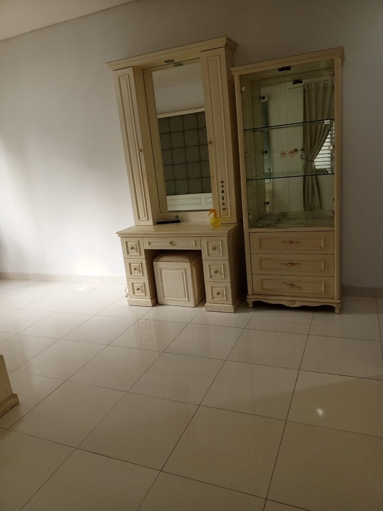 Rumah 3 lantai di Greenwich Park BSD City