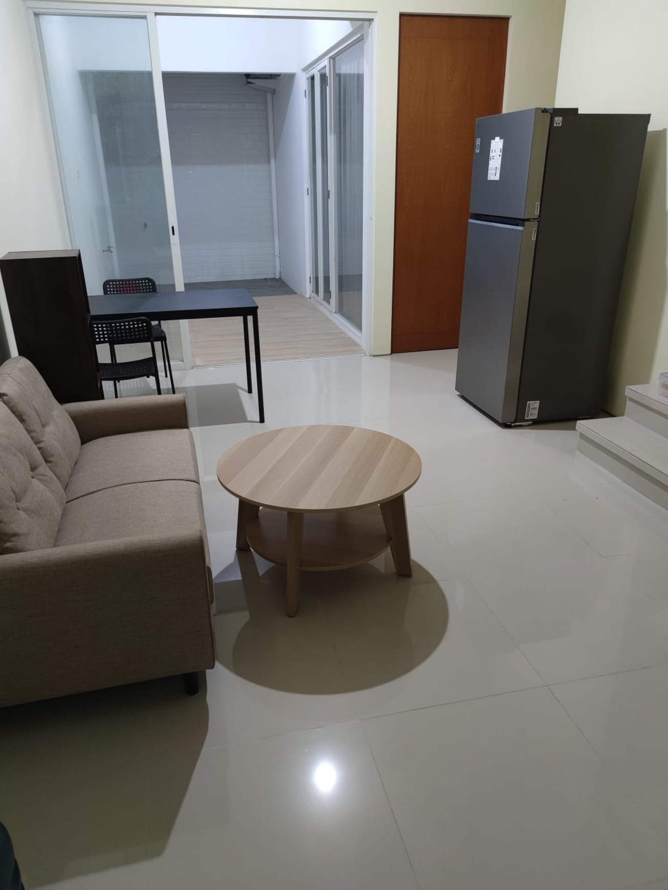 Di sewakan Rumah Full Furnish Dan Siap Huni Di Royal Residence