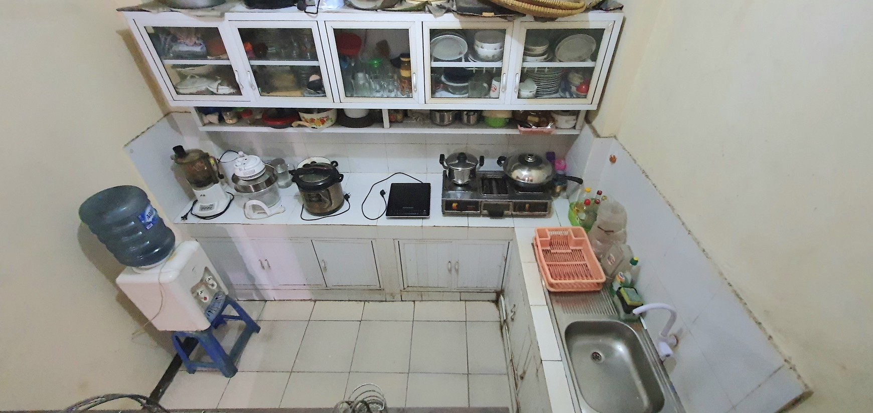 Rumah apik di Jalan Sungai Indragiri, Semper, Cilincing. Luas 78m2. Sudah renov total