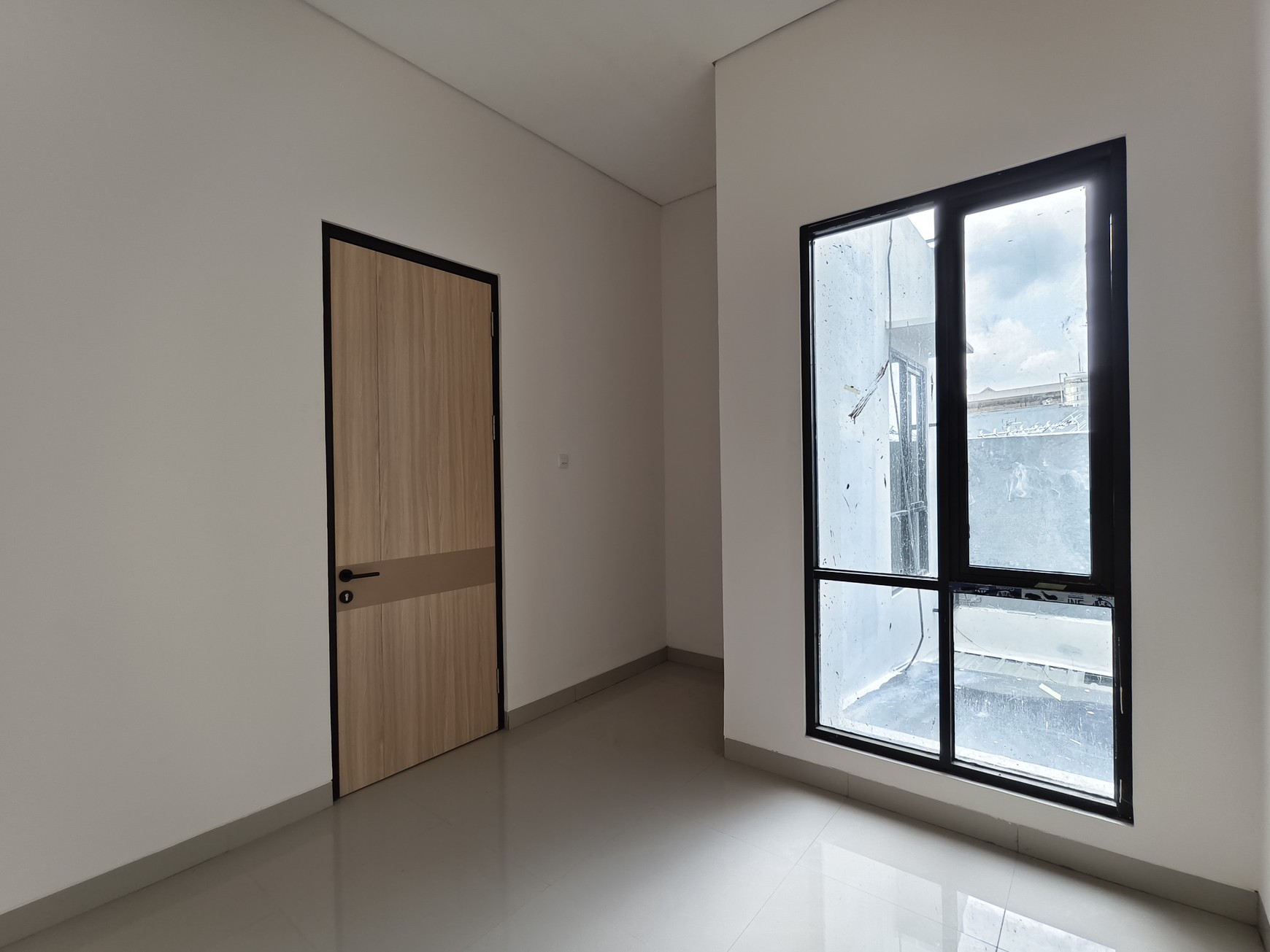 Royal Paka Residence: Rumah 2 Lantai Nyaman hanya 700 Jutaan aja