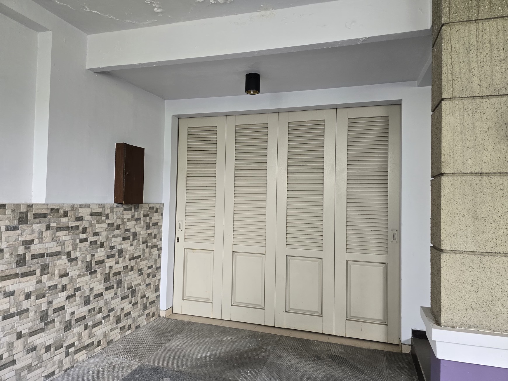MURAH Dijual Rumah Central Park A Yani Regency - A Yani Residence - Modern 2 Lantai Dekat Polda Jatim, Cito, Graha Pena, Masjid Agung