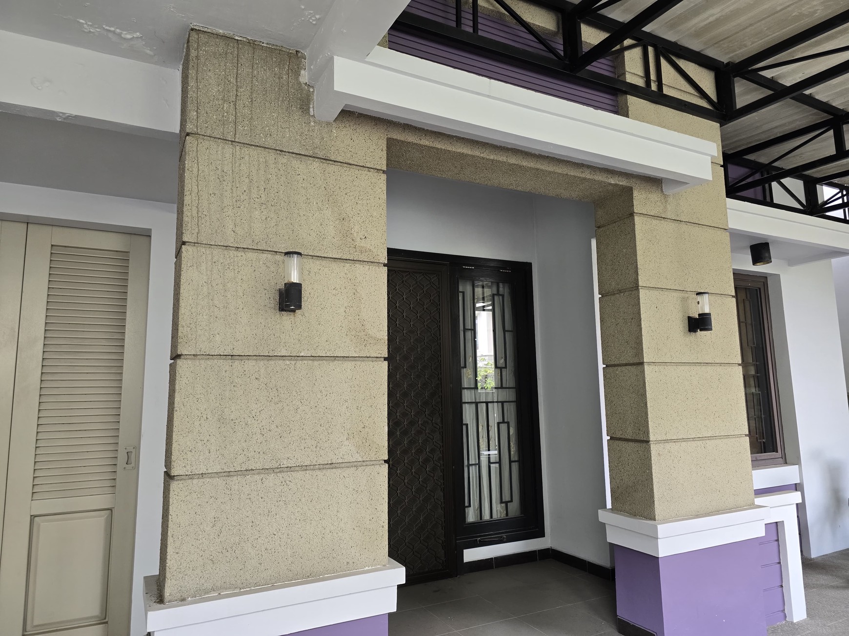 MURAH Dijual Rumah Central Park A Yani Regency - A Yani Residence - Modern 2 Lantai Dekat Polda Jatim, Cito, Graha Pena, Masjid Agung