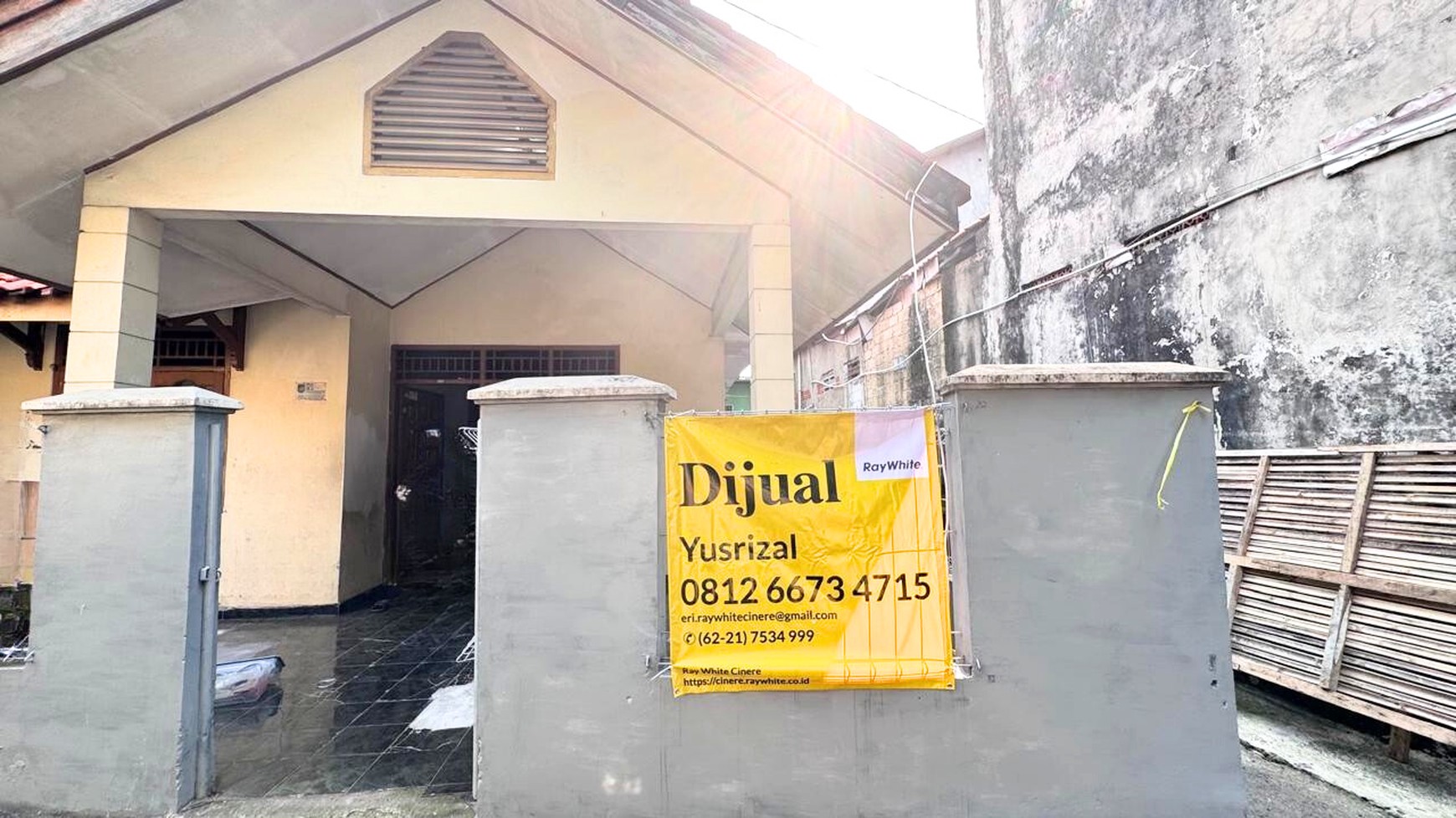 Dijual Cepat Rumah Strategis di Margonda 1 Lantai 3 Kamar Tidur