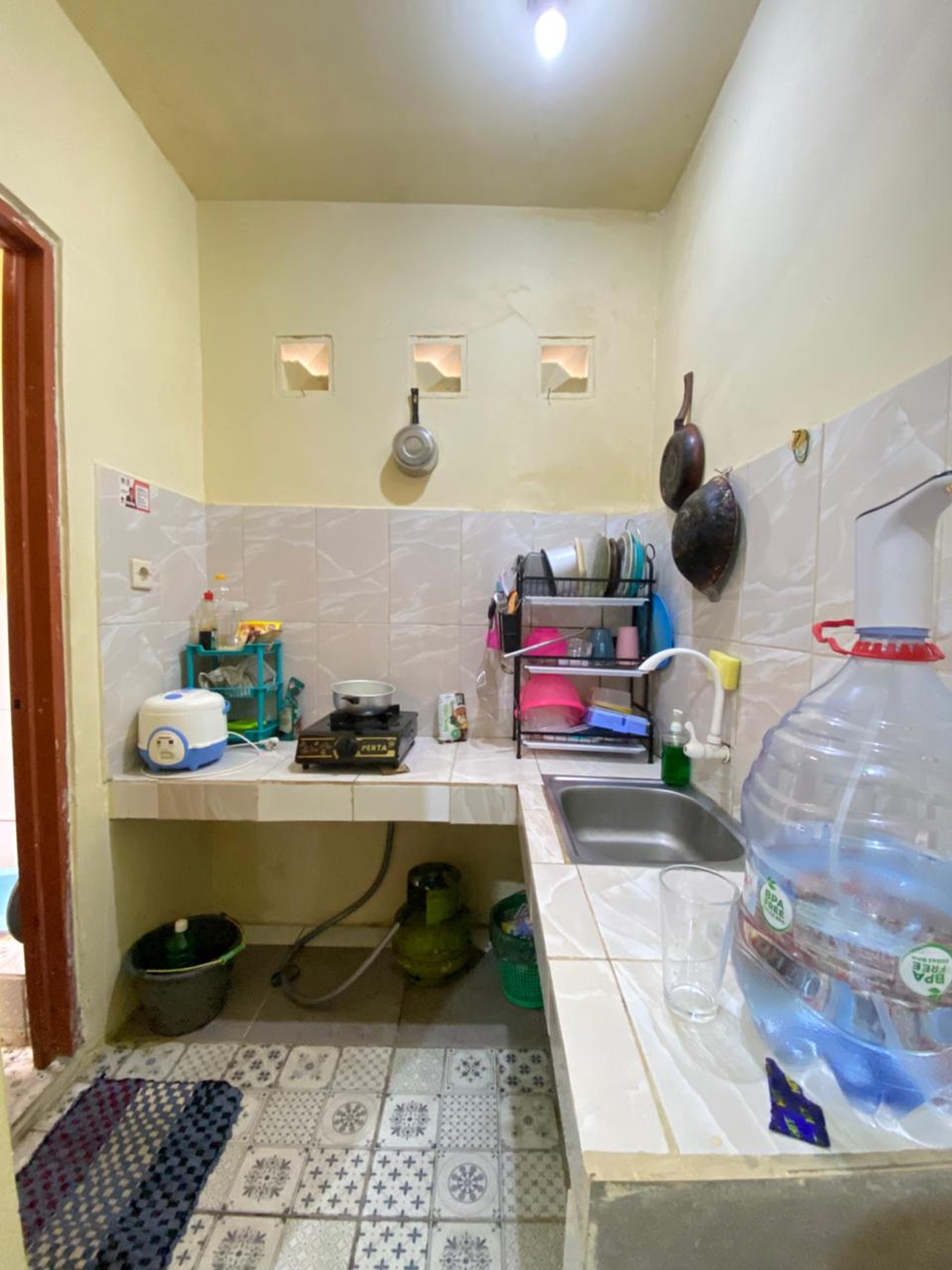 Investasi Rumah Kost/Kontrakan 47 Kamar Harga Murah di Gandul Cinere