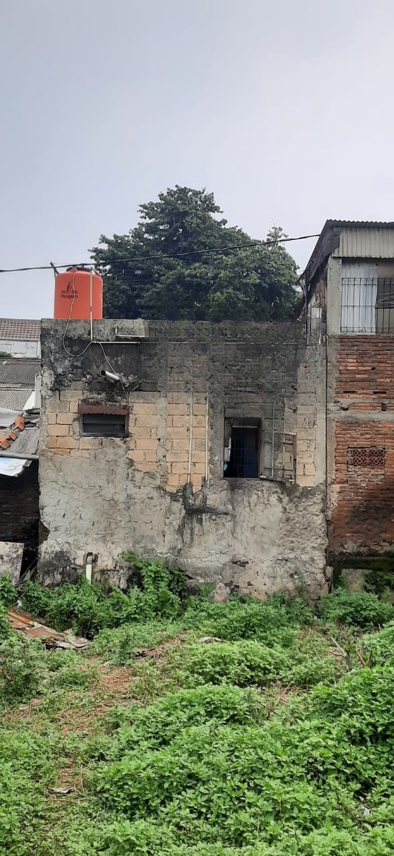 Dijual Rumah + Tanah Strategis di Belakang Plaza Oleos, TB Simatupang - Cocok untuk Kost-Kostan / Rumah Kontrakan