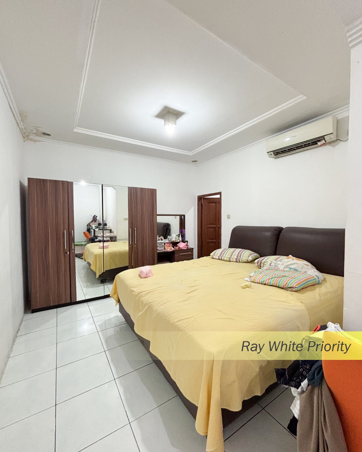 RUMAH ASRI DENGAN LOKASI STRATEGIS DI PONDOK PINANG, JAKARTA SELATAN
