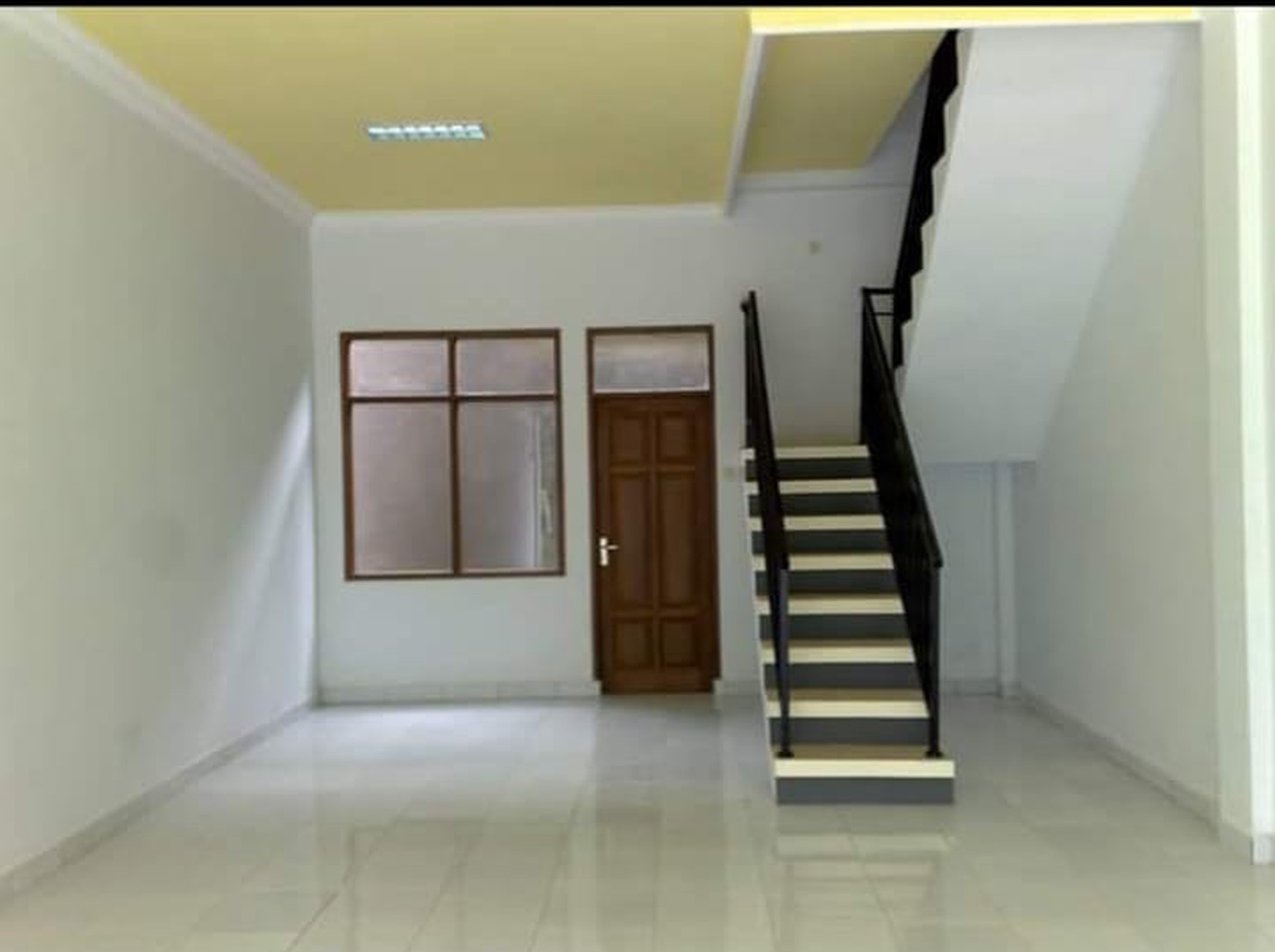 Rumah Dalam Perum Bengkuring, Samarinda Utara, Kalimatan Timur