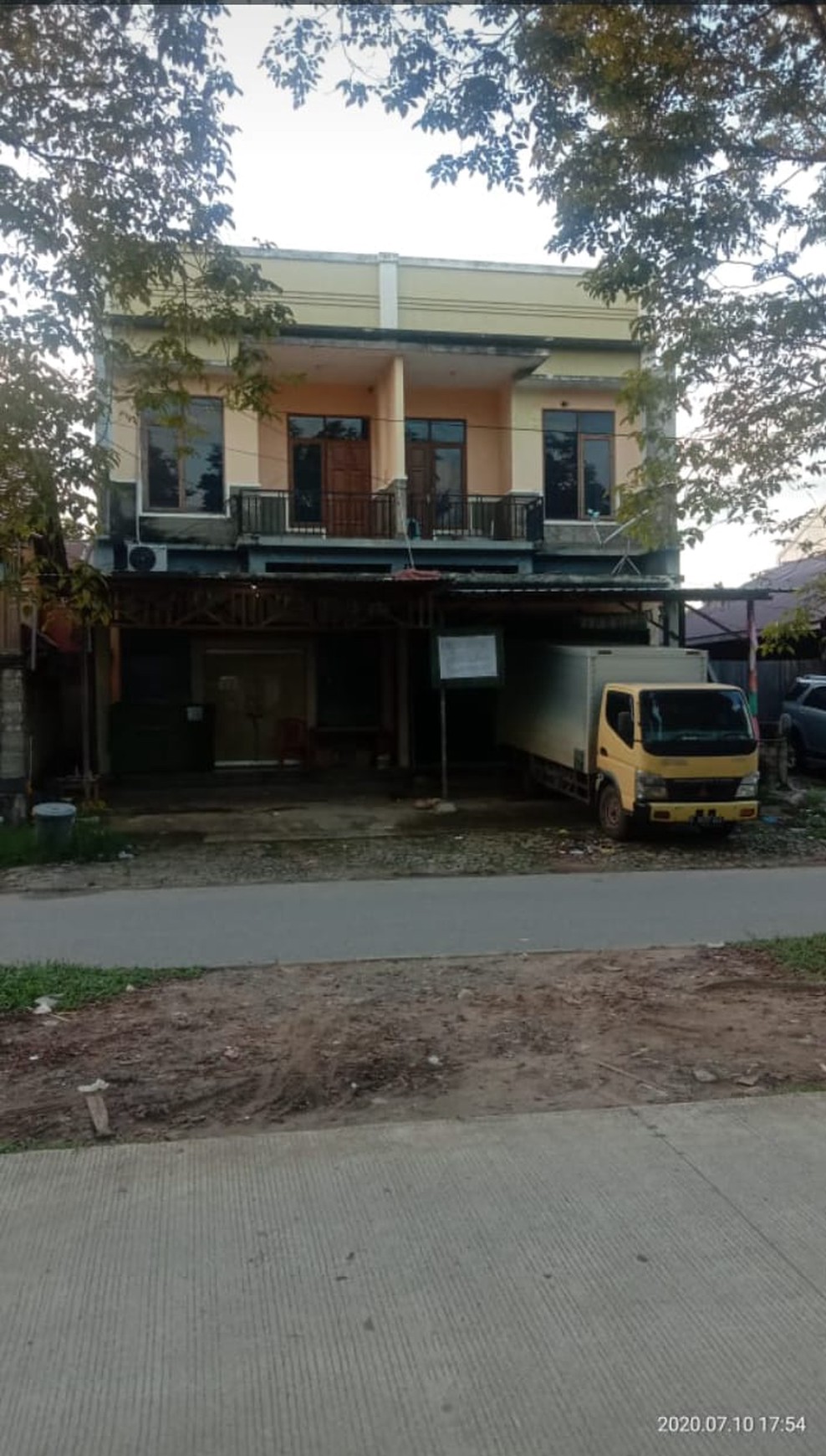 Rumah Dalam Perum Bengkuring, Samarinda Utara, Kalimatan Timur