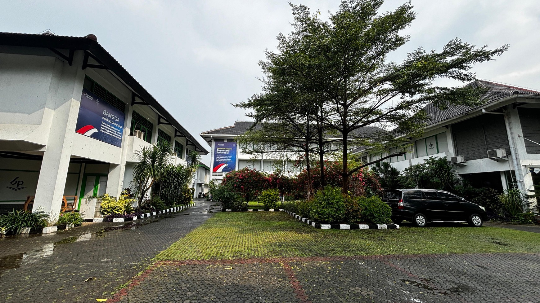 Gedung Kantor Komersial Strategis, Di Lahan 4650 m2 Matraman Jakarta Timur