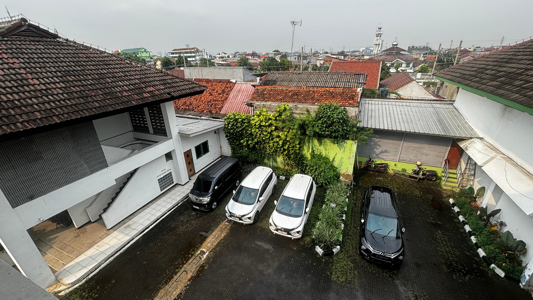 Gedung Kantor Komersial Strategis, Di Lahan 4650 m2 Matraman Jakarta Timur