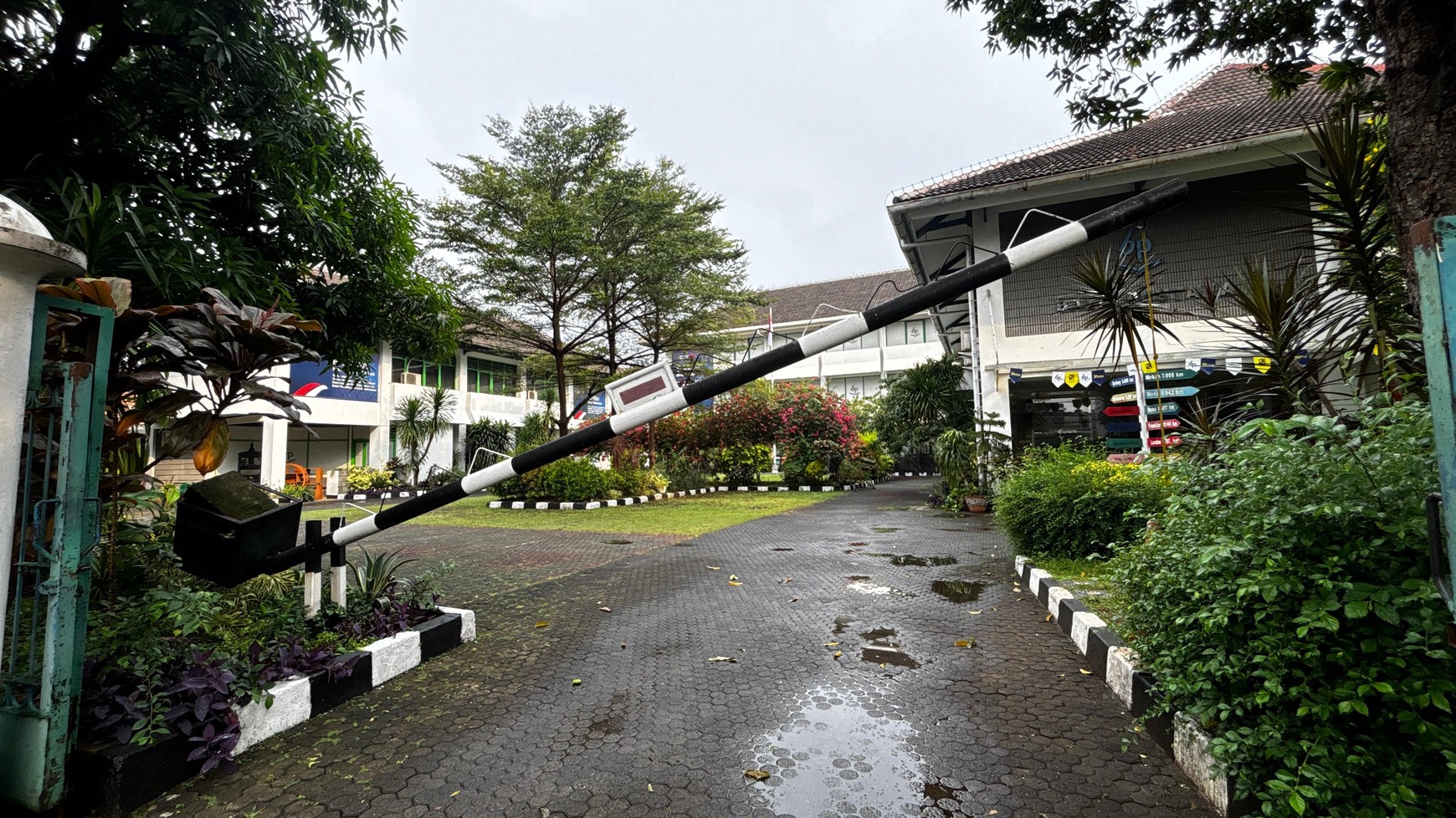 Gedung Kantor Komersial Strategis, Di Lahan 4650 m2 Matraman Jakarta Timur