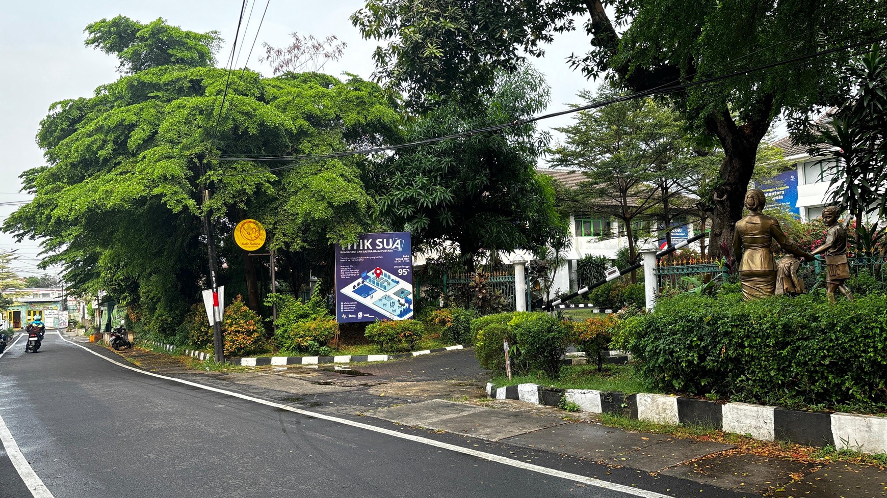 Gedung Kantor Komersial Strategis, Di Lahan 4650 m2 Matraman Jakarta Timur