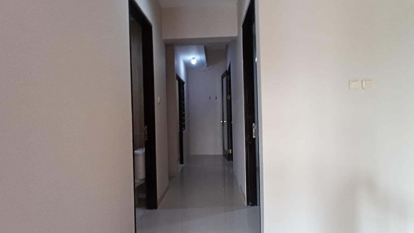 Investasi Tepat -  Rumah 2 Lantai di Tebet Barat Dalam Lokasi Dekat Pintu Toll & Pusat Kuliner