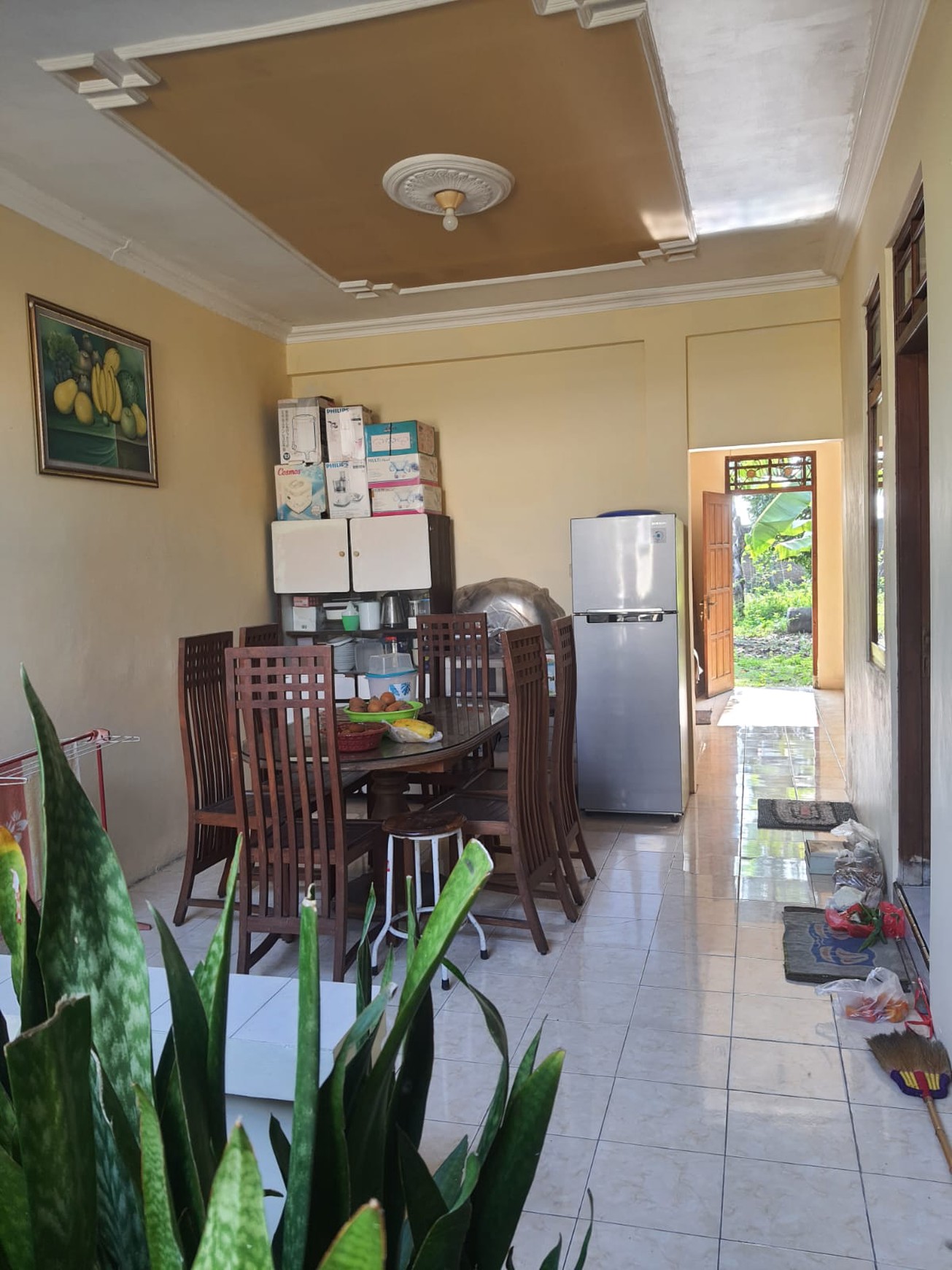 Rumah 1035 Meter Persegi Lokasi Dekat Universitas Terbuka Salut Kudus