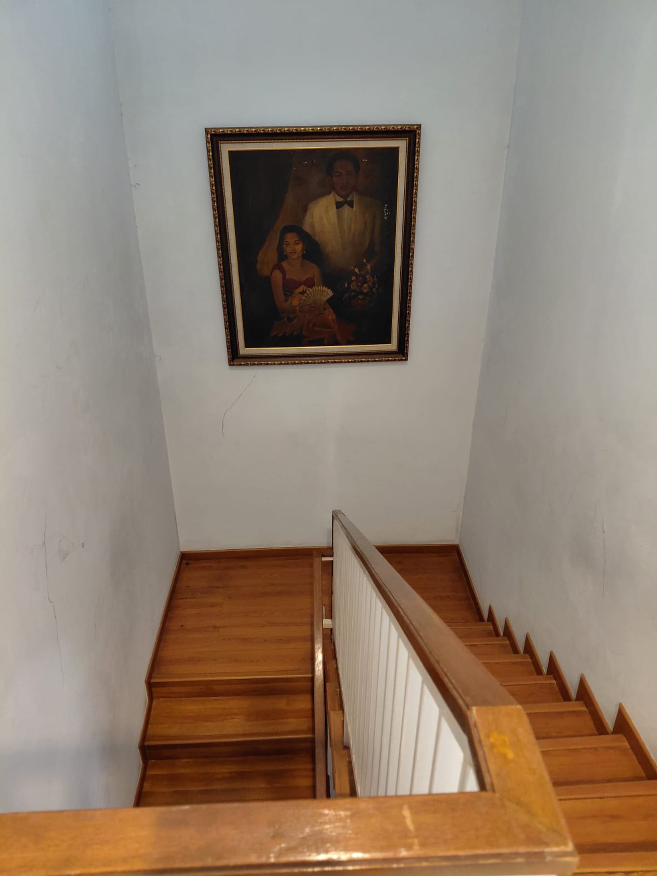 Rumah Minimalis di Cinere 2 Lantai Taman Depan Belakang Siap Huni