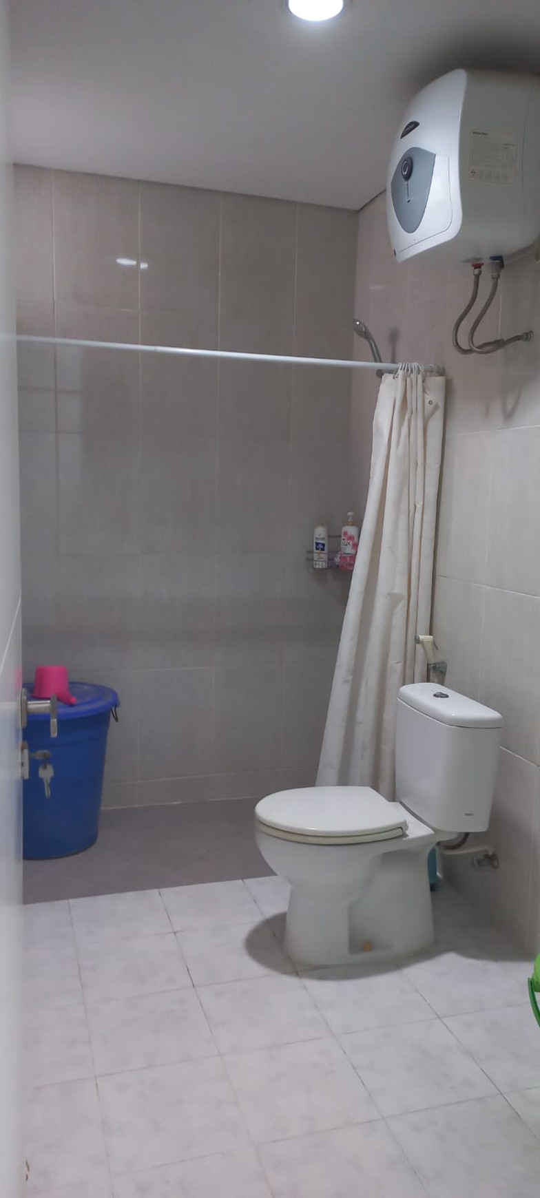 JUAL RUMAH SEMI FURNISHED DI FOREST MANSION SBY BARAT