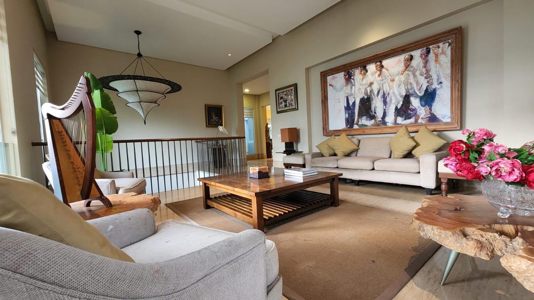  Rumah Tropis dengan design yang Mewah di Bintaro 