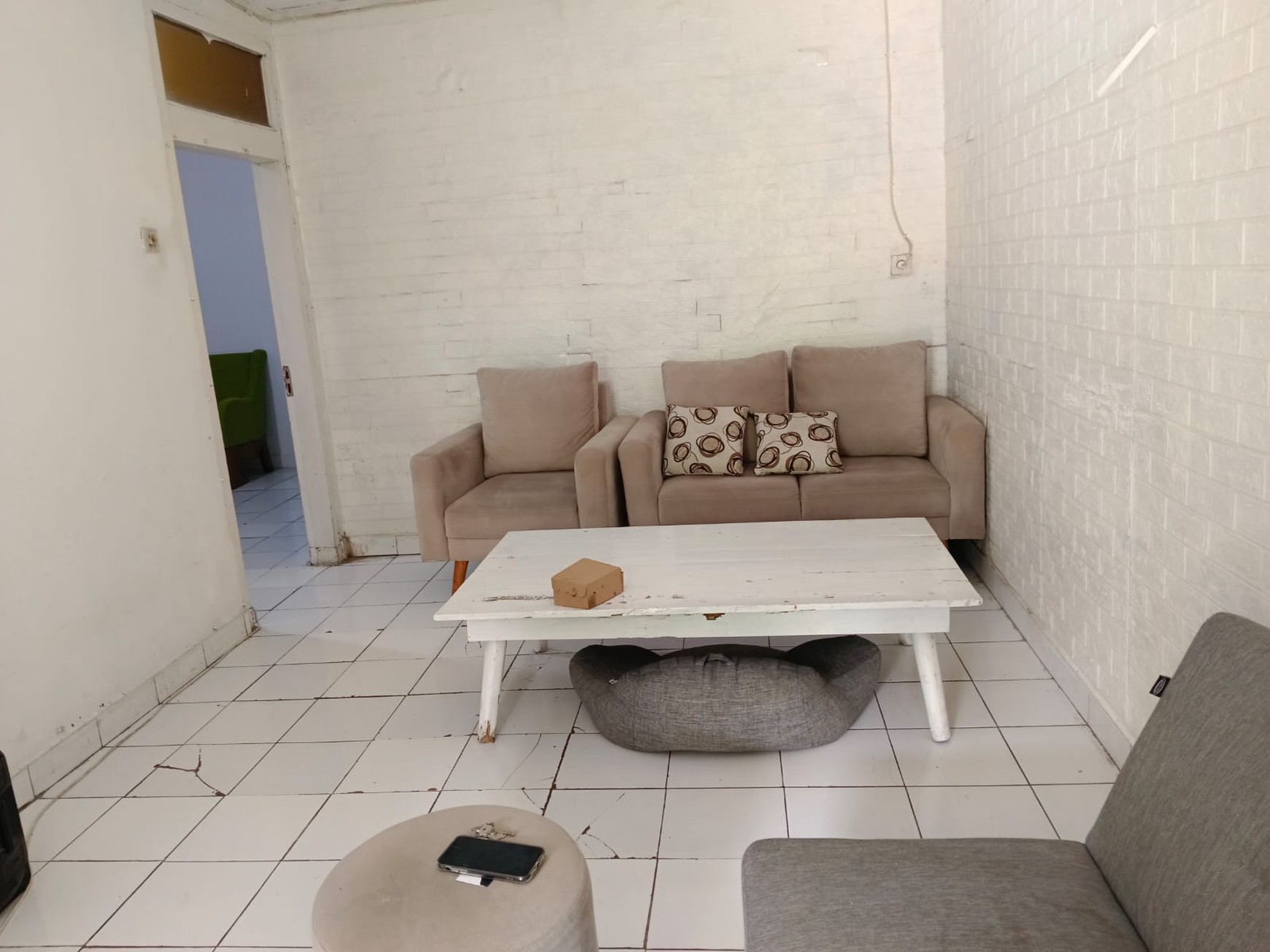 Rumah cocok untuk usaha atau kantor di babakan tarogong dekat festival Citylink dan rs imanuel
