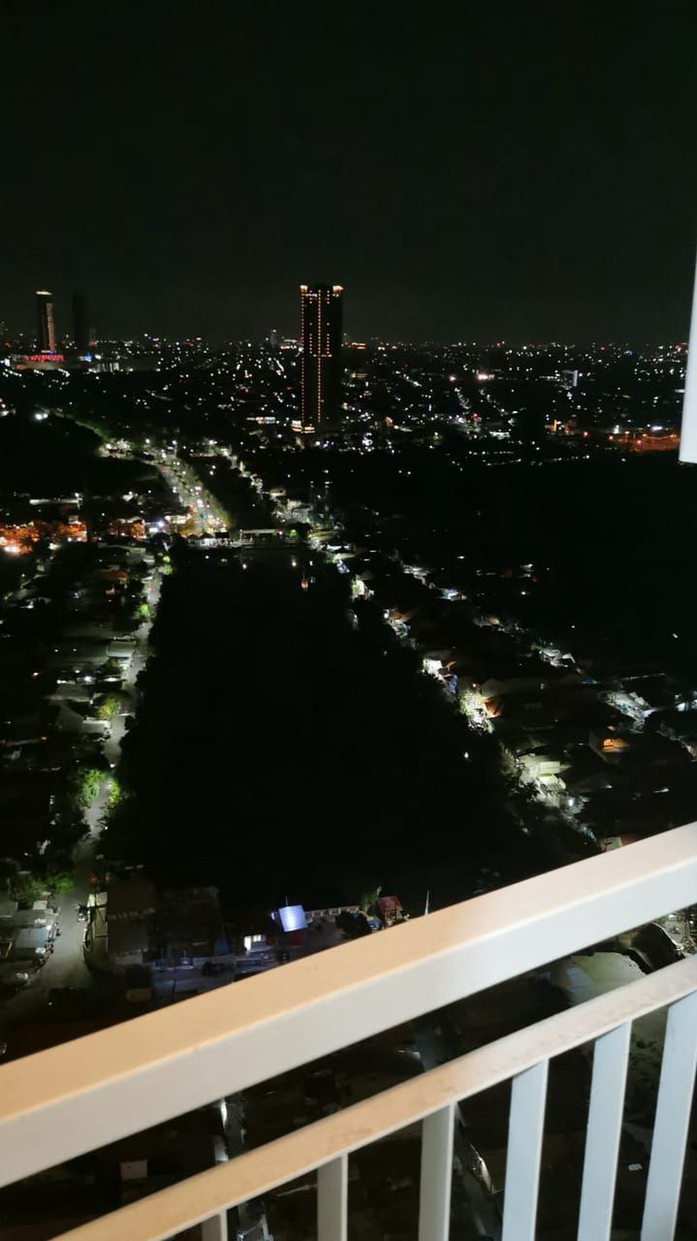 Dijual cepat apartemen Amor pakuwon city