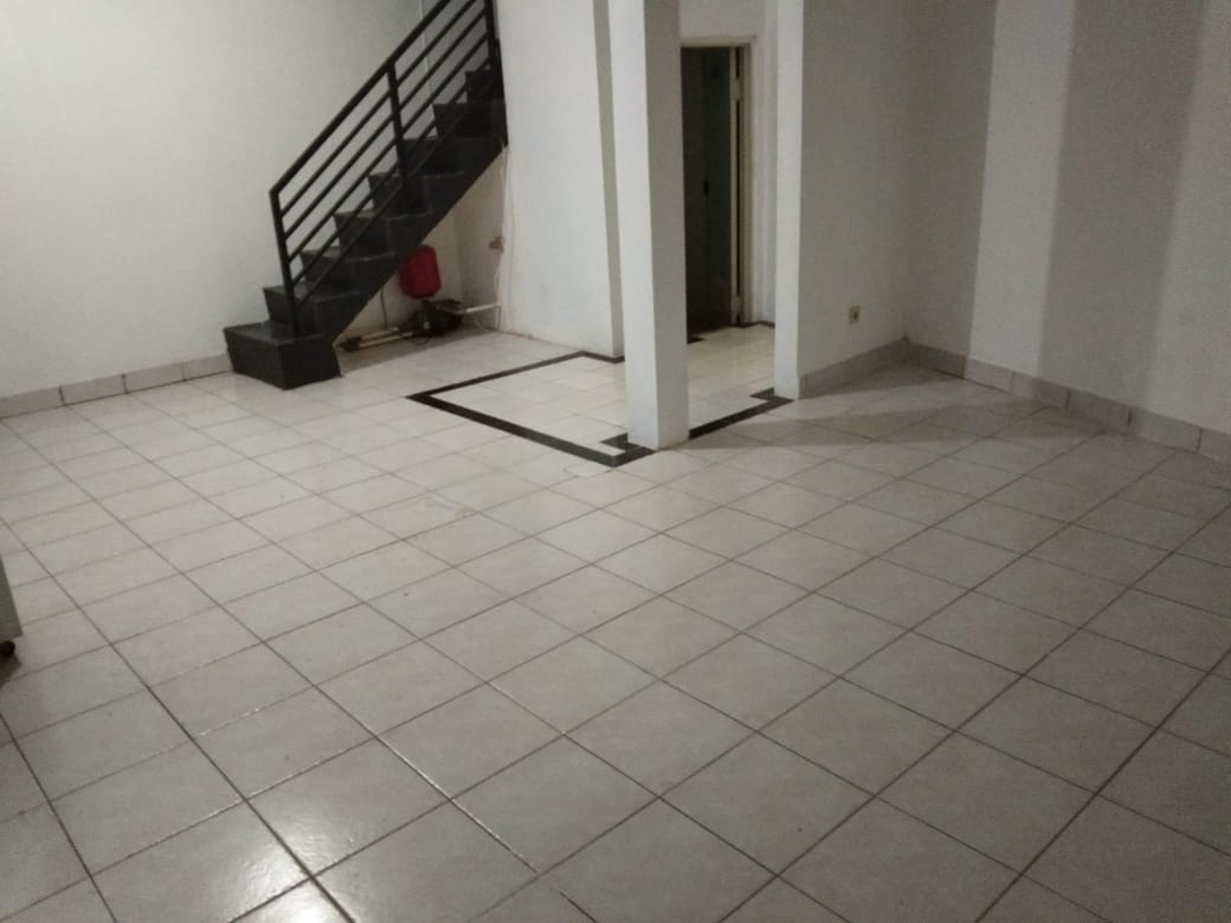 Ruko Hook di Bukit Nusa Indah Serua Tangerang selatan   