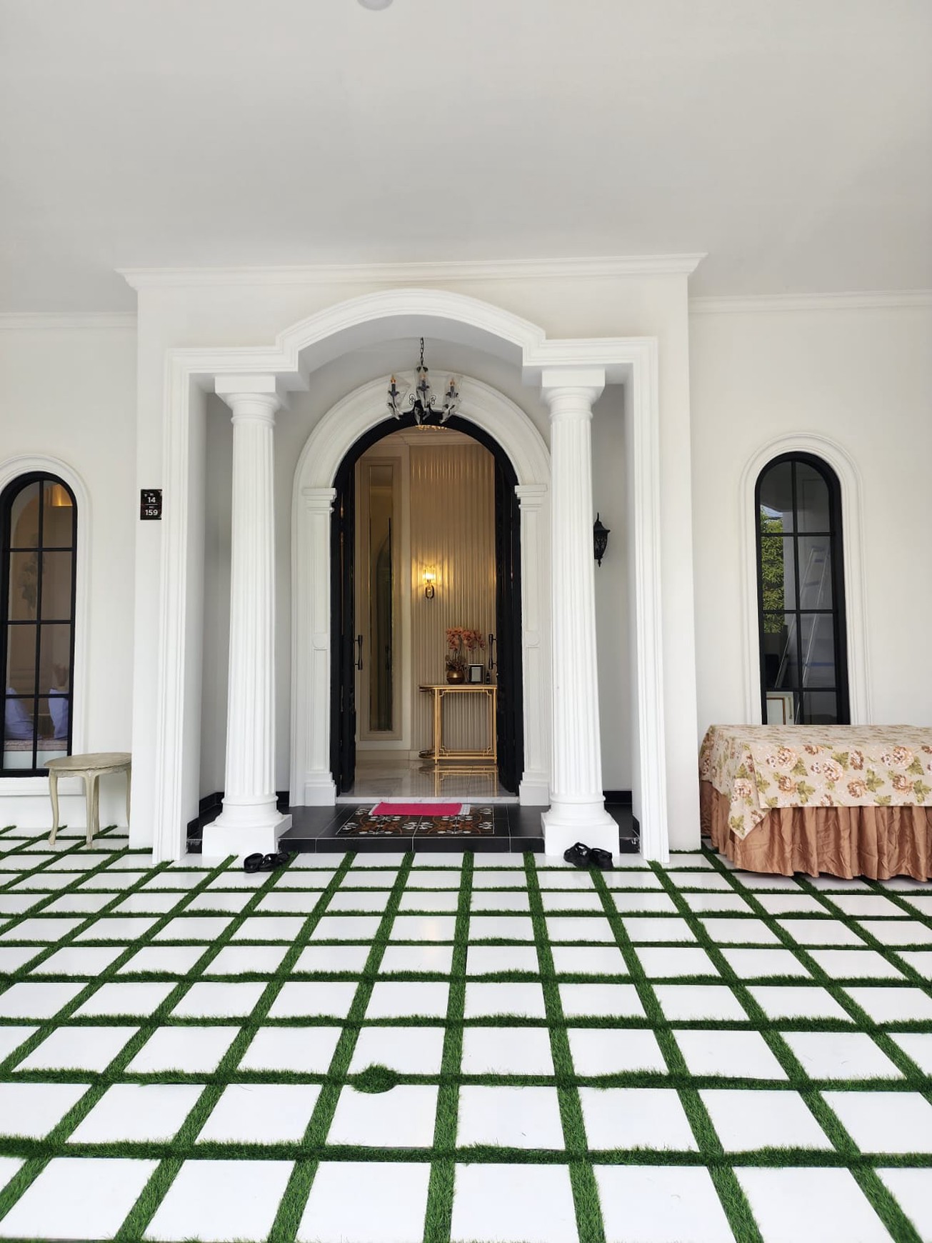 Dijual Rumah Brand New Furnish cantikk  (interior ternama) di Pondok Indah.